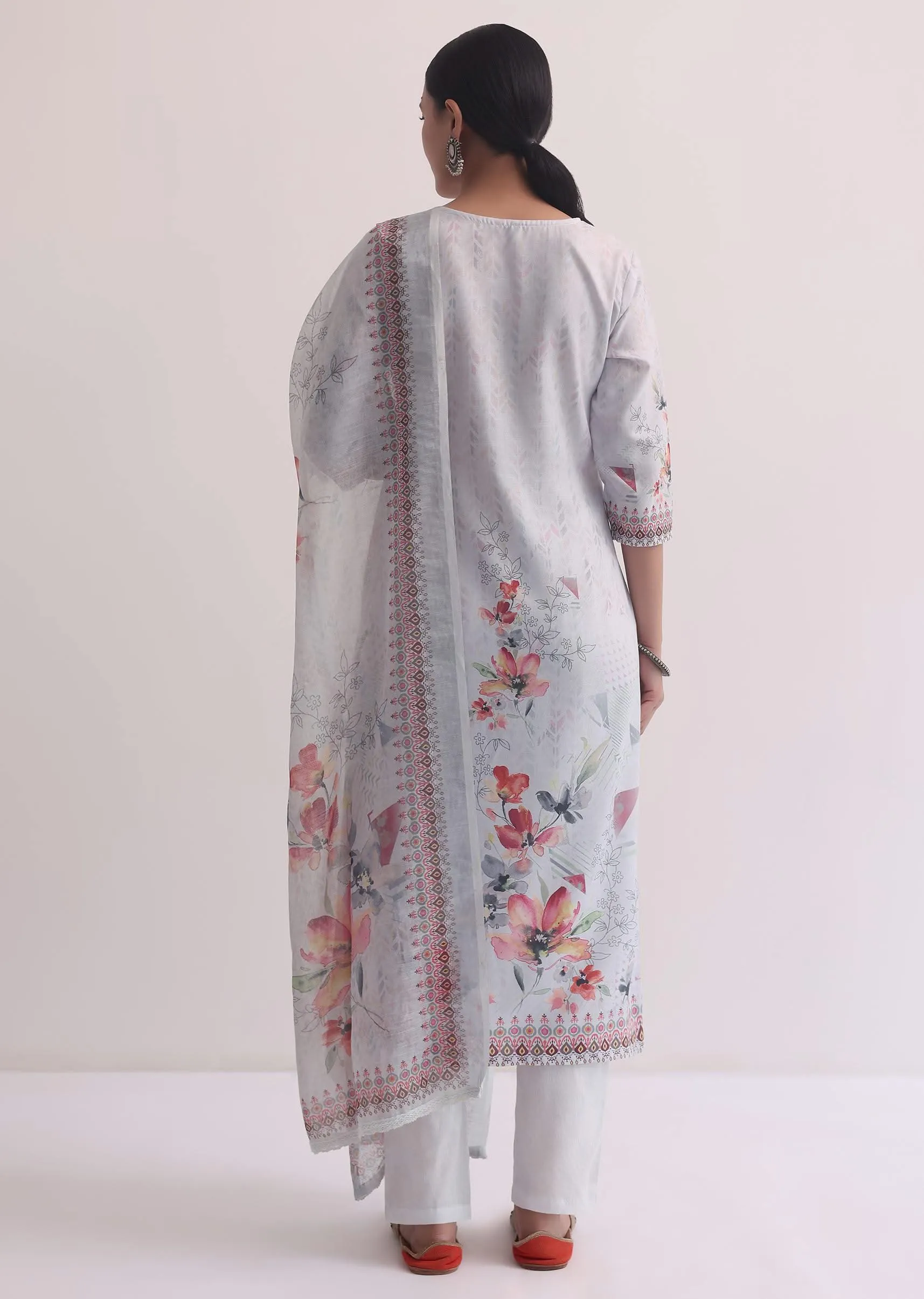 Grey Linen Floral Print Kurti Pant Set With Pearls
