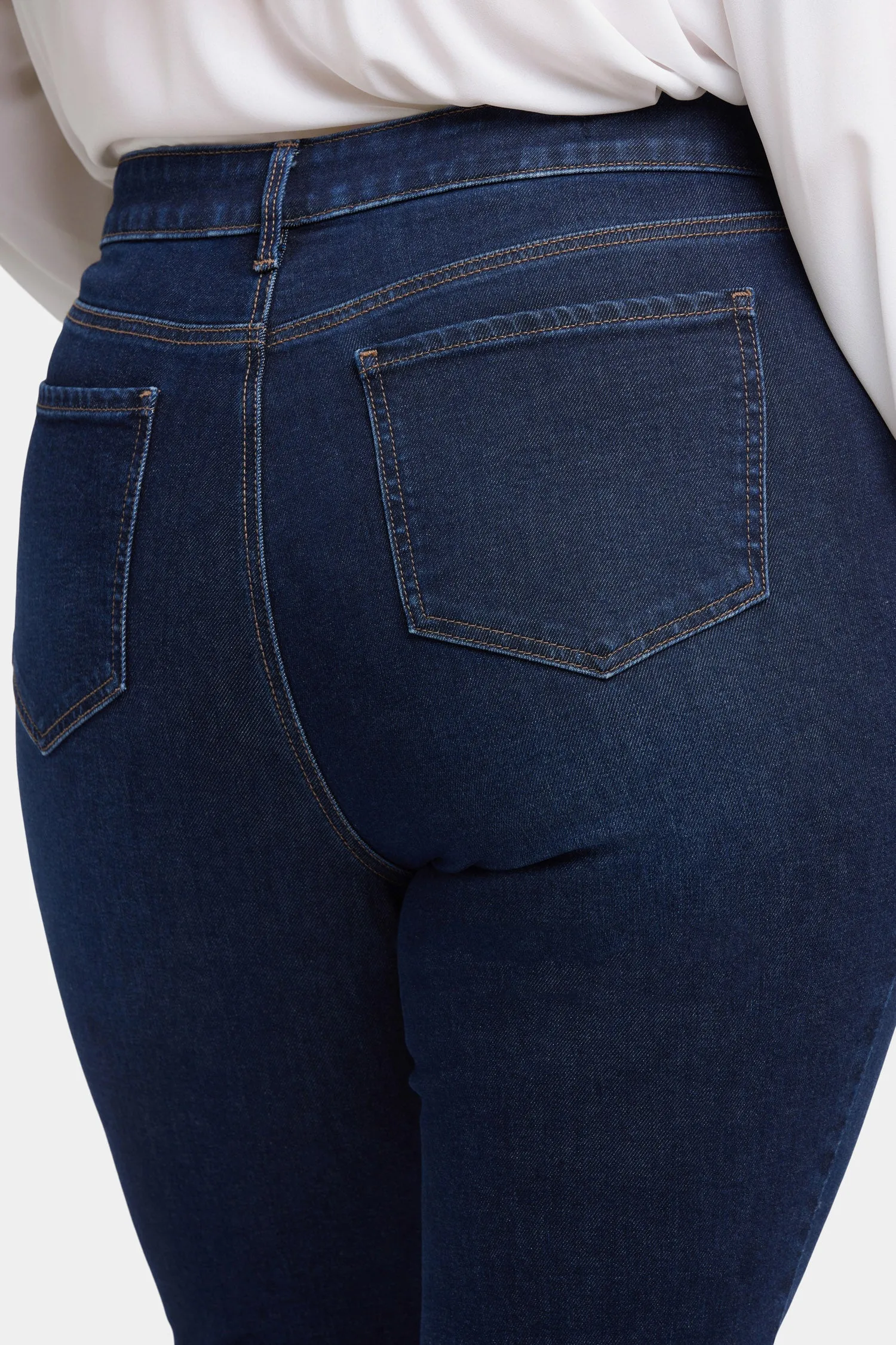Marilyn Straight Jeans In Plus Size - River Bridge