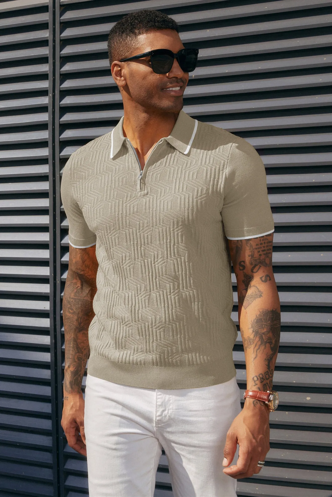 Men Textured Knitwear Short Sleeve Lapel Collar Zip-up Neck Knitted Tops