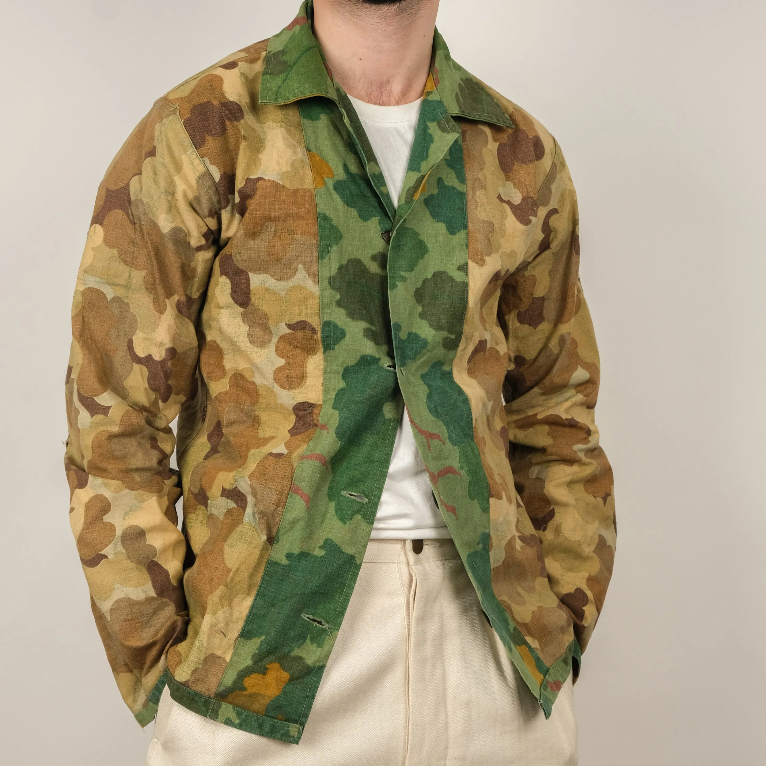 Authentic Mitchell Camo Jacket - Classic Outdoor Style with Durable Fabric and Versatile Design