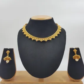 Round Neck Gold Look Necklace Set 7149-33