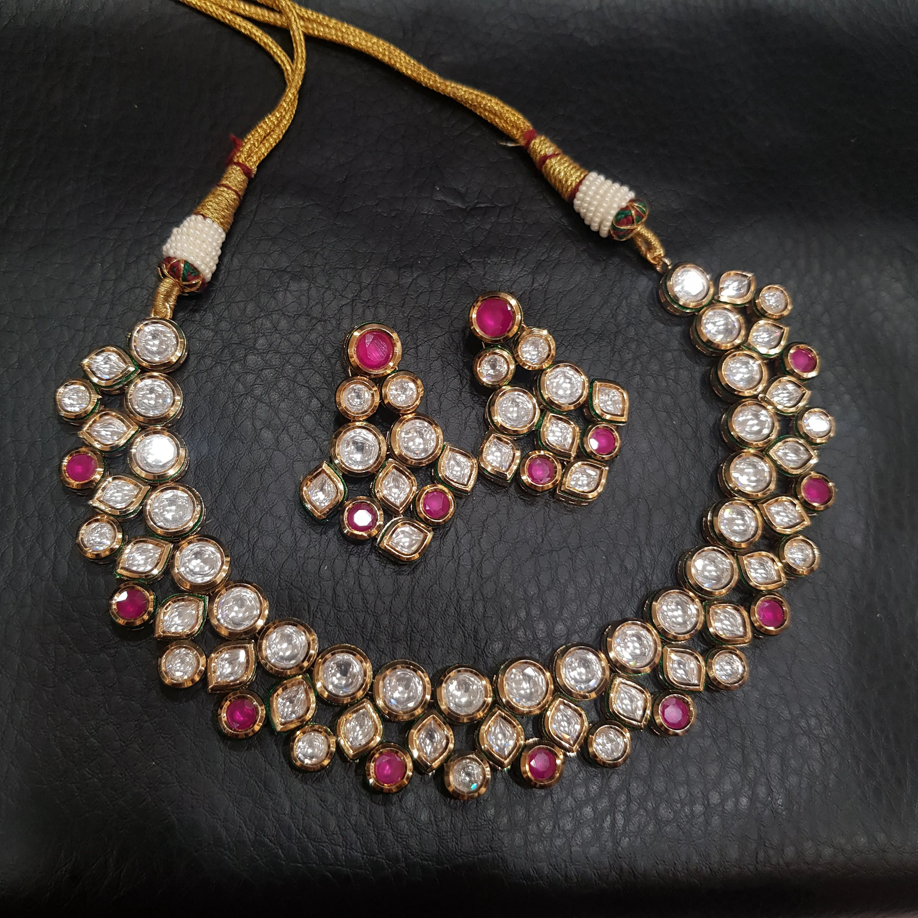 Round Neck Kundan Necklace 4257-68